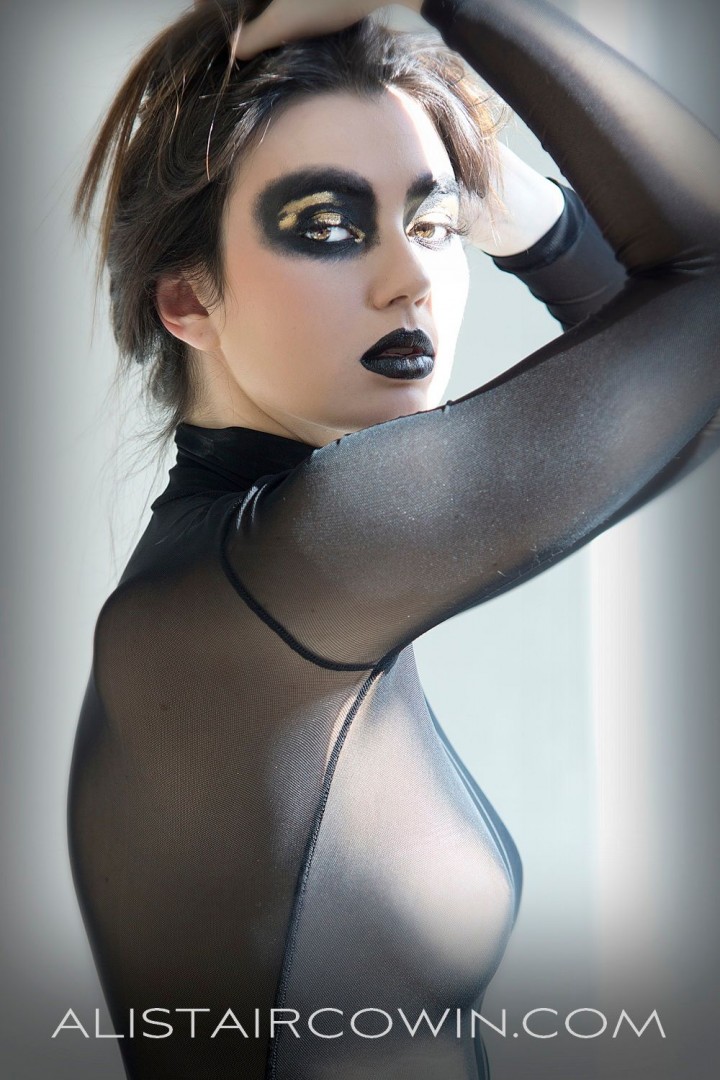 Photographed for Alistair Cowin's Beauty Book and the model's Portfolio.<br />
Model: Hannah Gardner