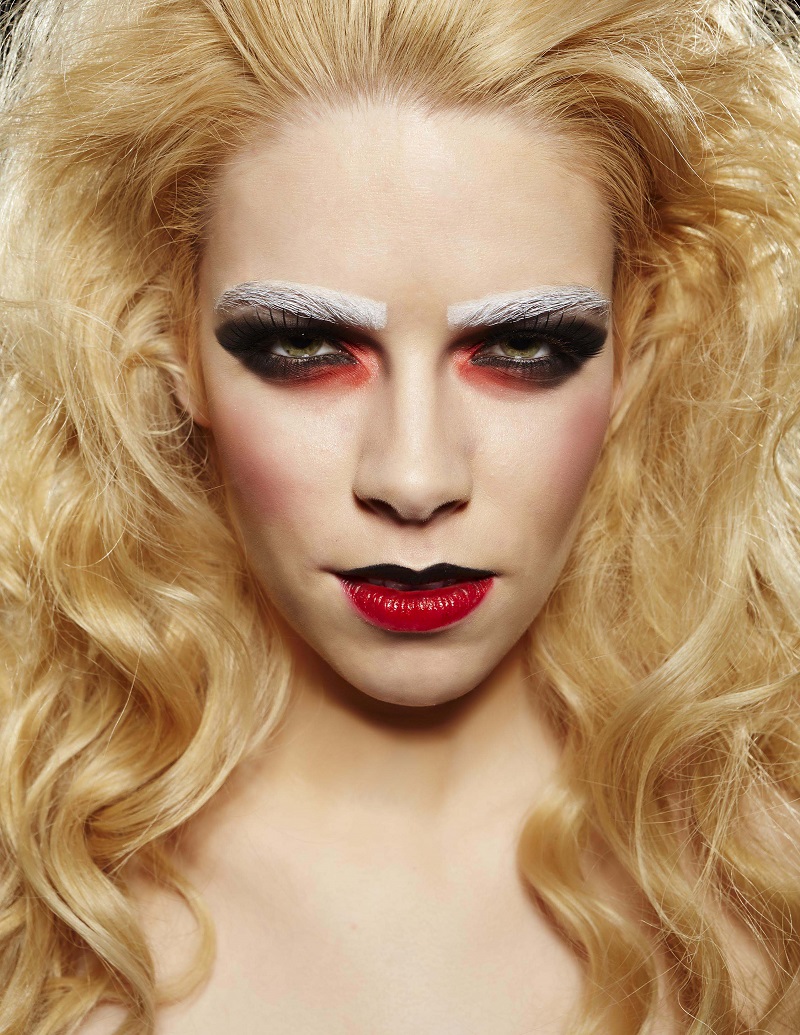 Photography by Jen Decker // Makeup by Vanessa Kuan // Hair by Sarah Maki Mak